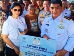 Yulius dan Watania Tinjau Lokasi Banjir dan Salurkan Bantuan